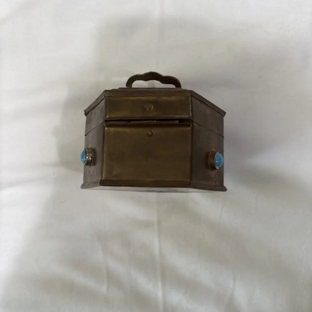 Vintage India  Shahid Brass Trinket Box With Blue Orange Gem‎ Stones